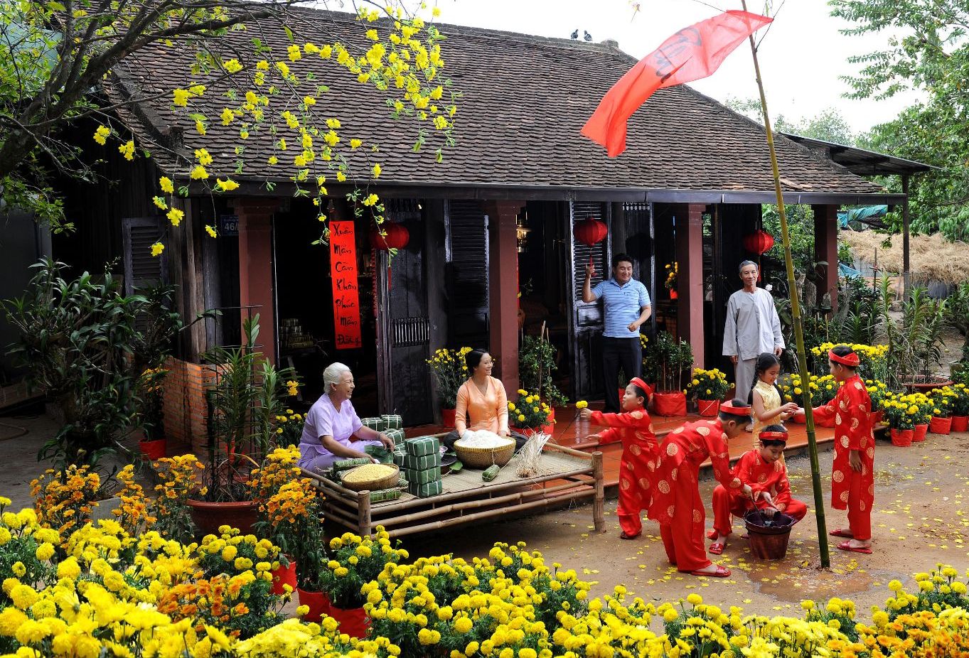Văn hóa lịch sử Việt Nam thể hiện qua ngày Tết cổ truyền