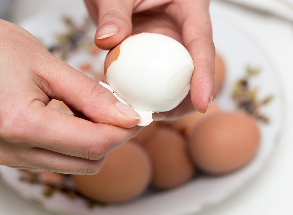 Mách bạn mẹo luộc trứng dễ lột vỏ có thể bạn chưa biết