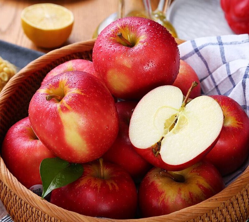Những mẹo bảo quản đơn giản giúp táo không bị xỉn màu sau khi gọt vỏ