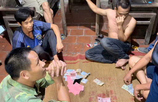 Triệt phá các đường dây đánh bạc ăn tiền ở Hà Giang